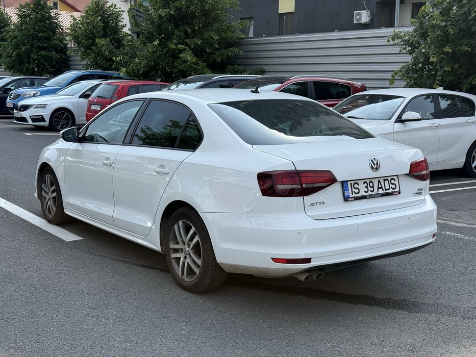 Volkswagen Jetta 2017 2.0tdi manual