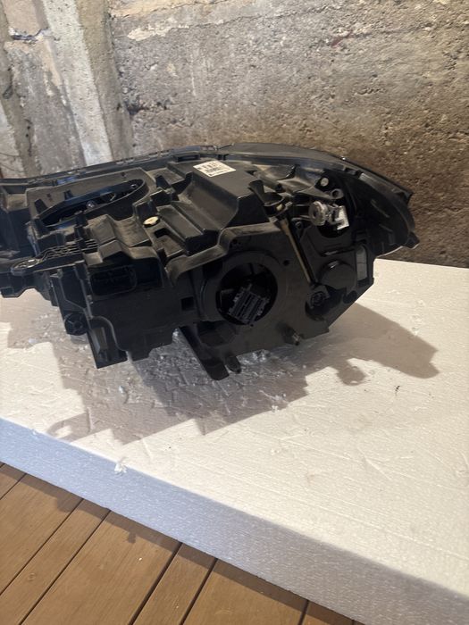 Фар за Bmw X1 F48