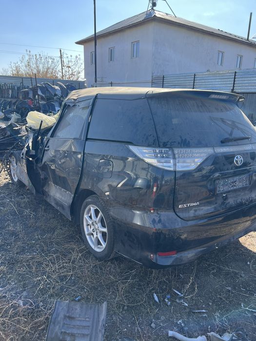 Продам на разбор тойота эстима