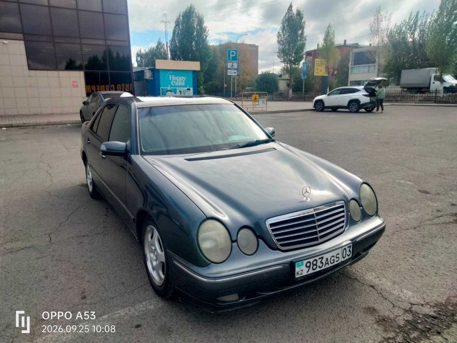 Продам автомобиль MERCEDES BENZ 210
