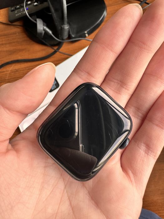 apple watch se 2 44мм