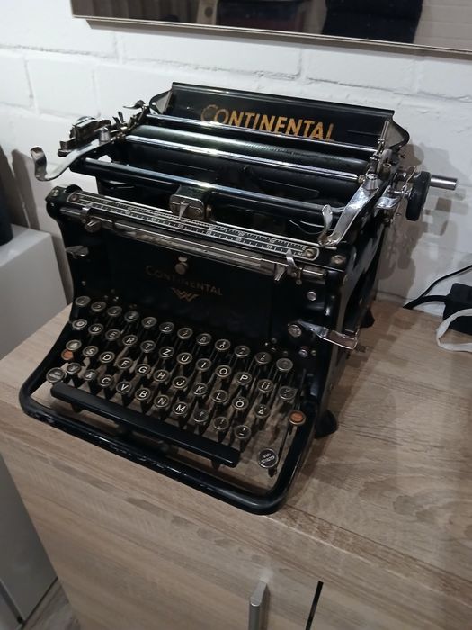 Немска пишеща машина,,Continental "
