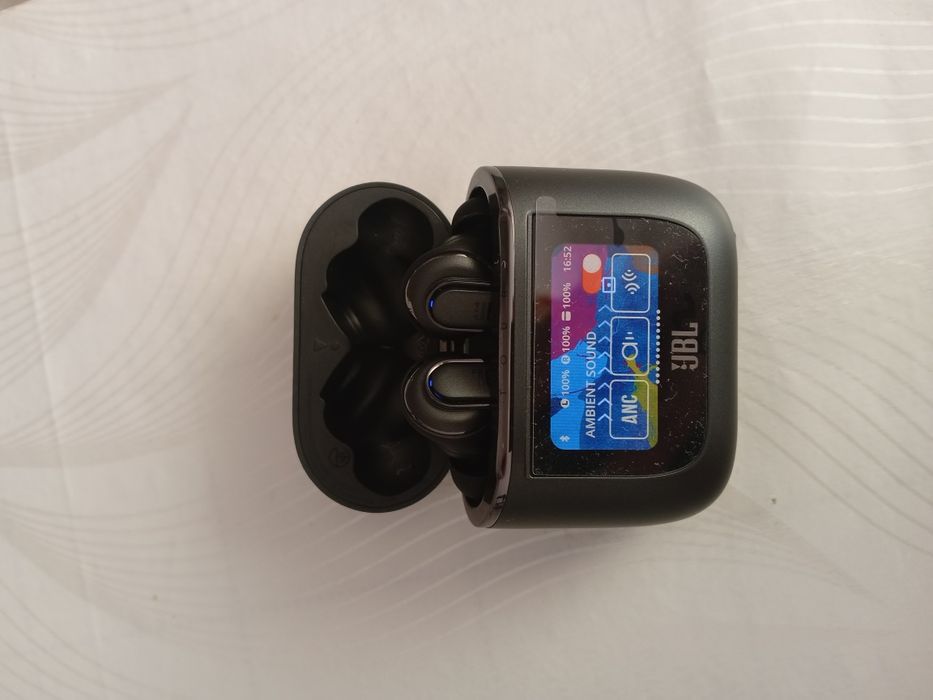 Продаётся JBL TOUR PRO 2
