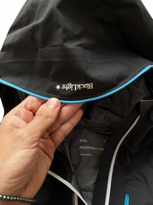 Peak Performance Gore-Tex Pro Black Light Дамско Якенце /XS/S/ Оригинал