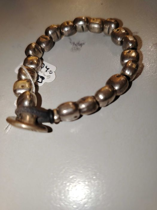 Продавам Сребърна Гривна