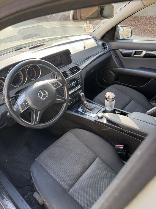 Mercedes c220 Мерцедес