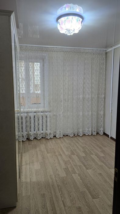 Сдам  4-х комнатную квартиру.