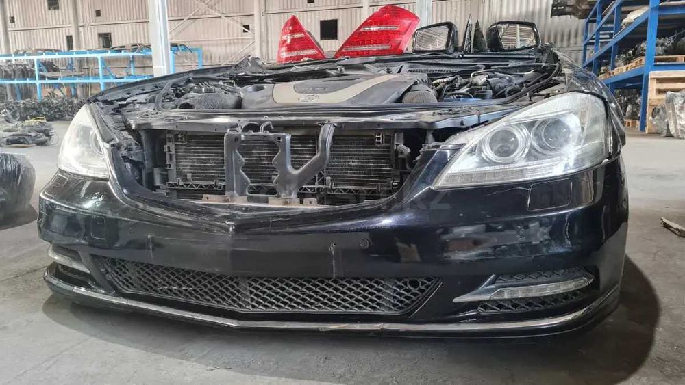 Запчасти на Мерседес 221 S-класс