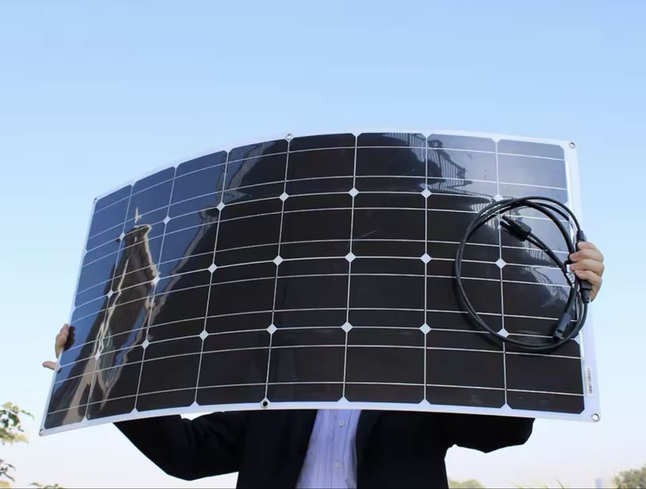 KIT Curent Electric Panou Solar Flexibil (200w) 2X 100w fiecare + cabluri si mufe MC4 + controler de 60A MPPT