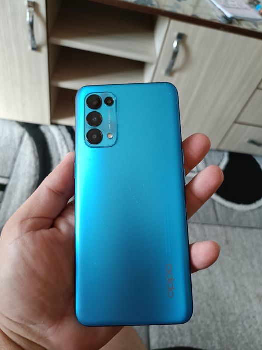 Oppo reno 5 5g  la cutie