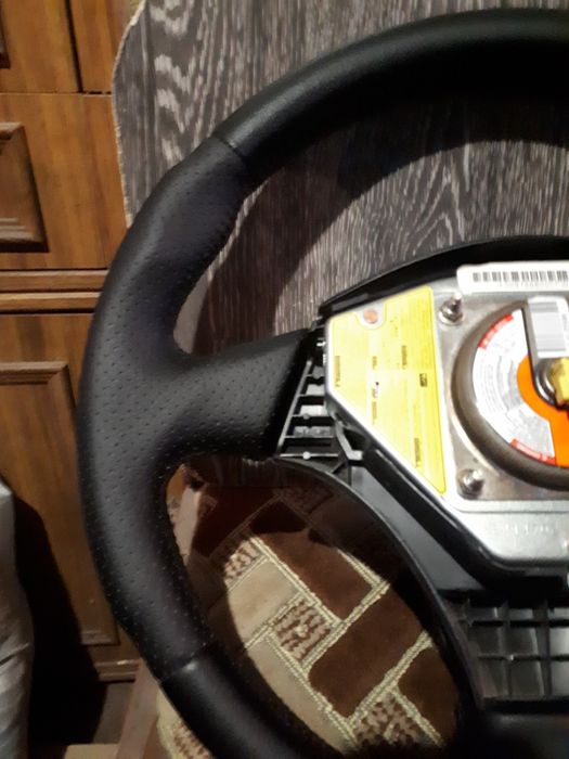 Кожаный руль Тойота