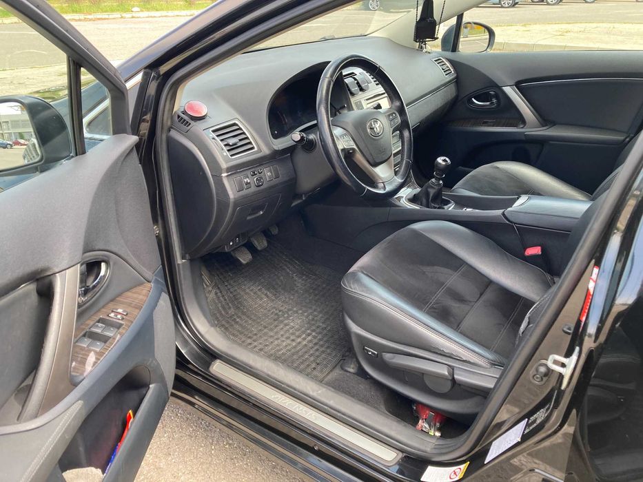 Toyota  Avensis2.0 Diesel