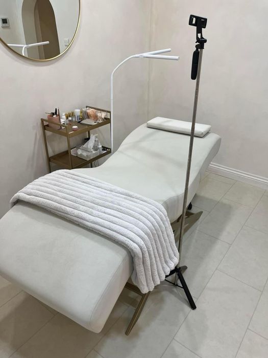 Кушетка Loft! Анотамическая кушетка! Кушетка для наращивания ресниц!