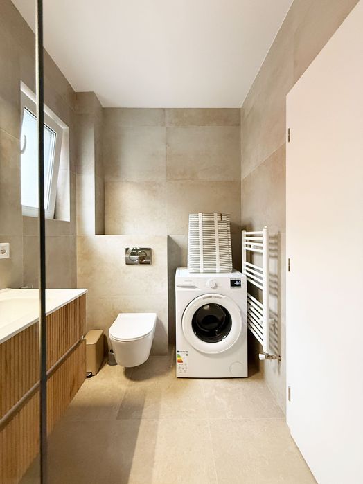 Vand apartament 2 camere complet mobilat, etaj 1, cu loc de parcare