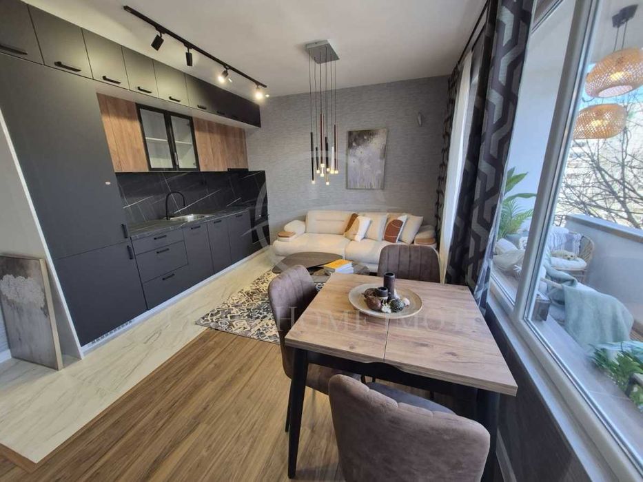 Продава се Тристаен апартамент в Пловдив, Гагарин - 60 кв.м за 1254 €/кв.м - Снимка #1