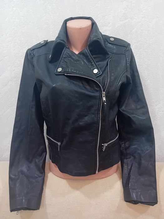 Кожанные женские  куртки