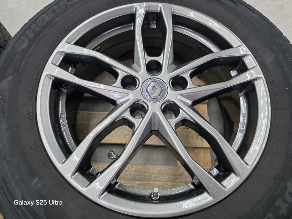 Лети джанти 17ки 5х114.3 Renault + зимни гуми 225/65/17 Hankook