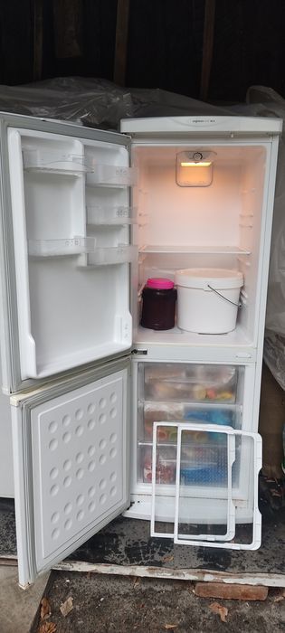 Холодильник марки LG