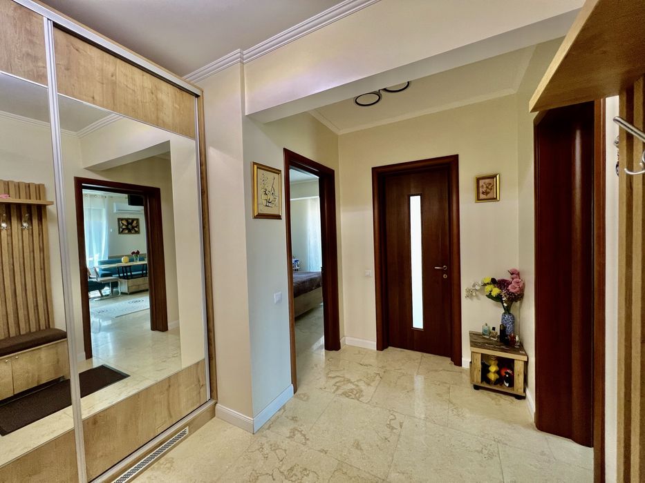 Apartament 5 camere, tip duplex, Păcurari, Mall Moldova