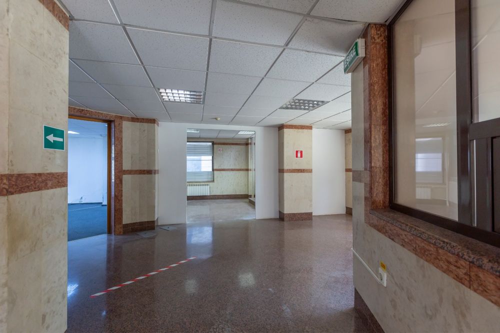 Spatiu comercial ( fost sediu banca BCR) 540 mp2,