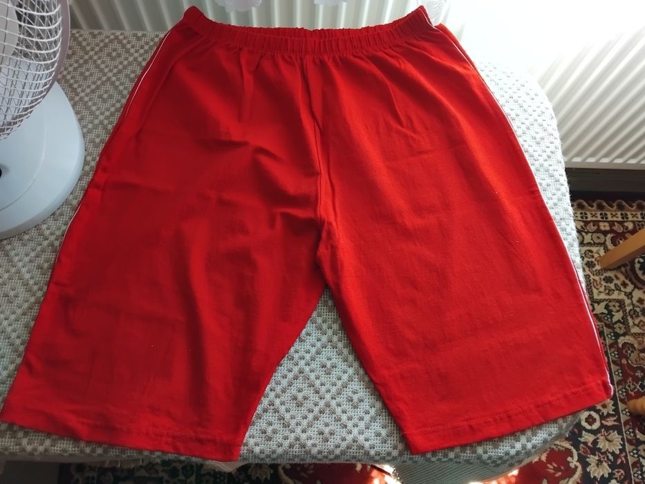 Pantaloni scurți pentru femei roșii noi