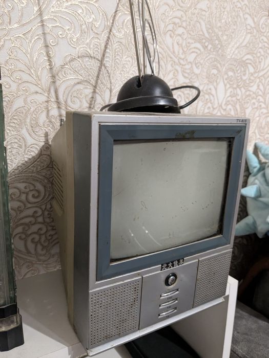 Продам телевизор за 5000 тг