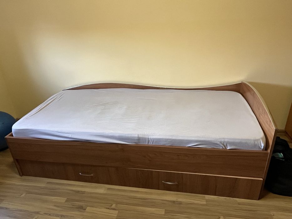 Pat 90 x 200 1 persoana