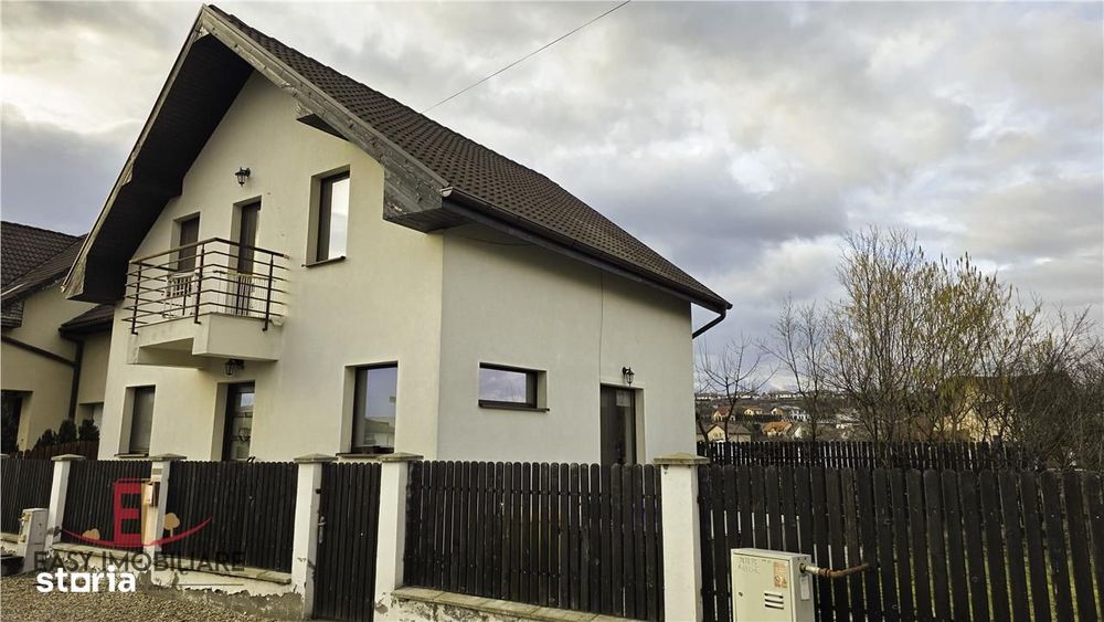 Casa individuala Unirii, 2 dormitoare, 2 bai, 80 mp, zona linistita.
