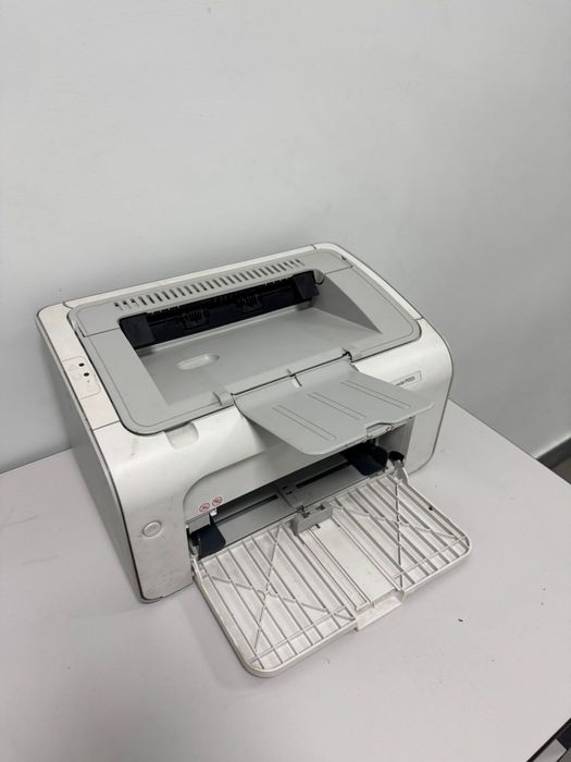 Продам принтер hp 1005