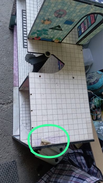 Продам кукольный домик