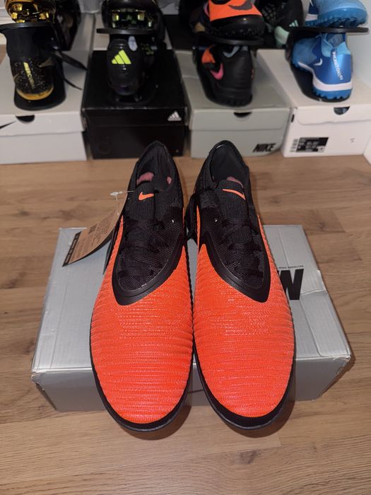 Ghete Fotbal Nike Phantom
