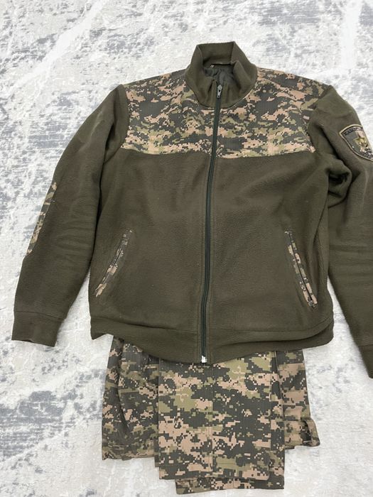 Продам 48 размер по 5 комплеет