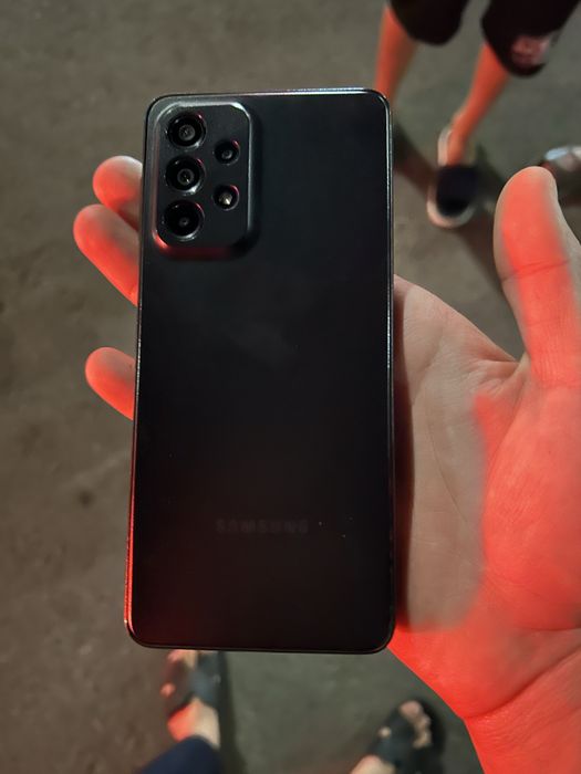 Samsung a 33 в хорошом састояние