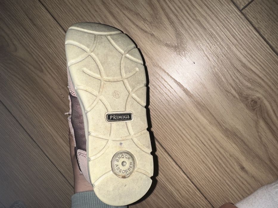 Момичешки обувки Primigi