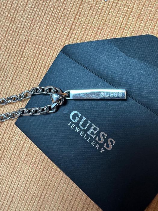 Lant cu pandantiv inox Guess