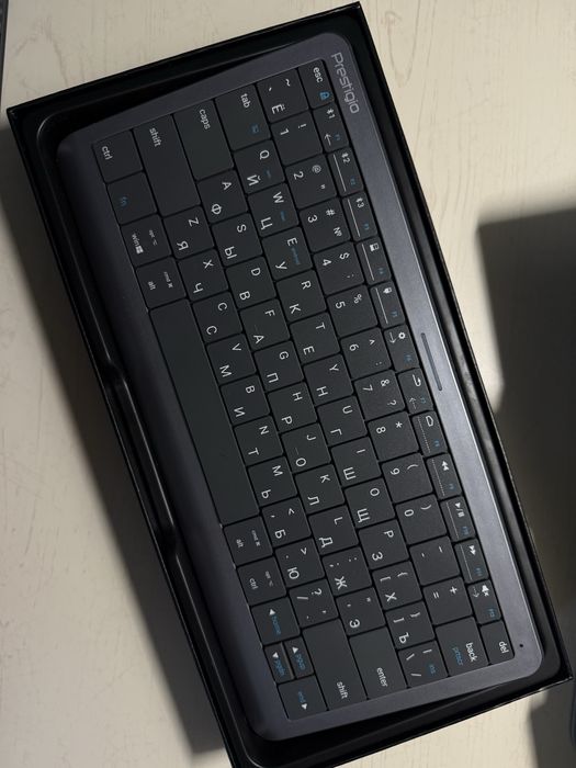 Безпроводная клавиатура Click & touch Prestigio