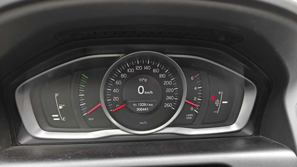 VOLVO XC60 2014 — imagine 5