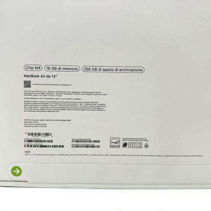 Apple Macbook Air 13-inch M4 16GB RAM 256GB Midnight Bistrita • OLX.ro