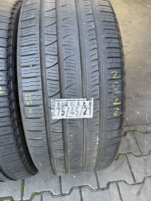 275/45/21 pireli mixte