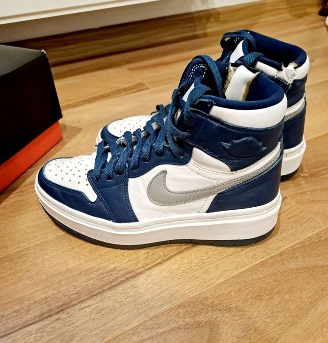 Adidasi Nike Jordan, Ghete