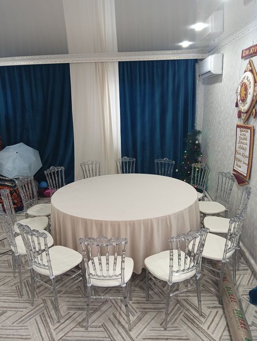 Сдам в аренду столы со стульями