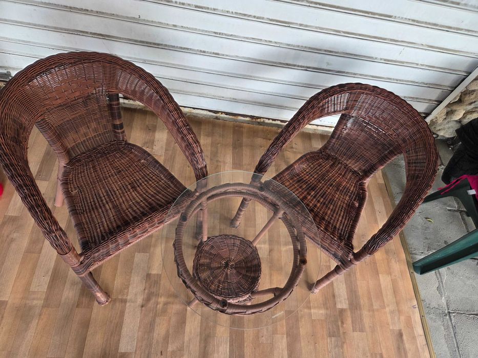 Ратанова маса с два стола