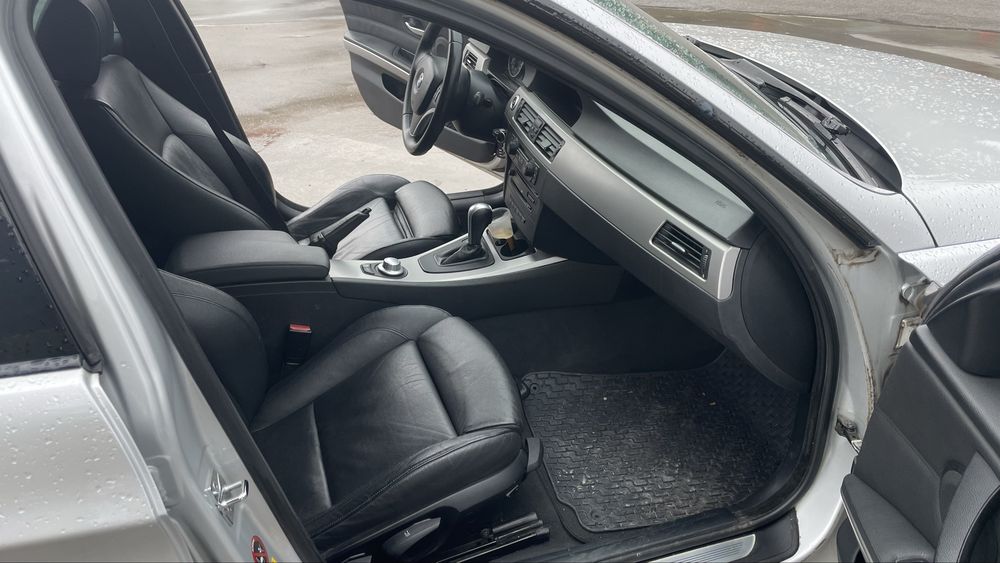 Продавам БМВ 325i.  XD