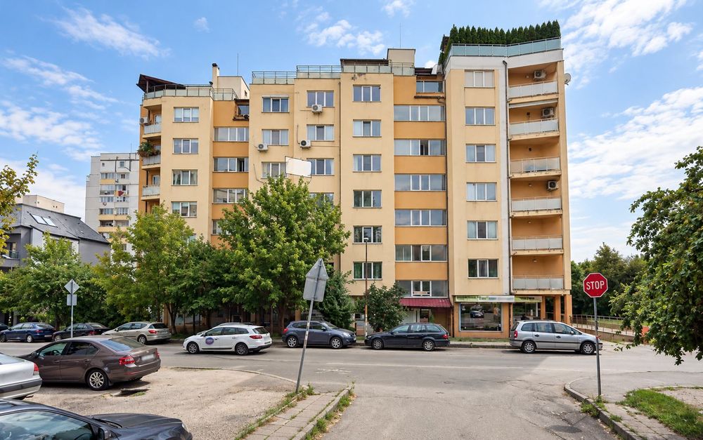 Продава се Двустаен апартамент в София, Люлин 10 - 70 кв.м за 2856 €/кв.м - Снимка #8