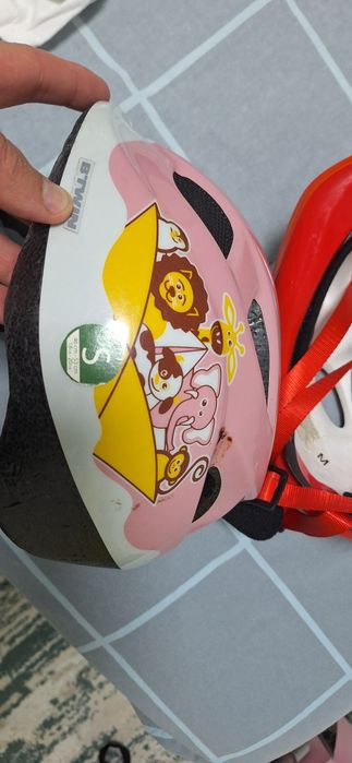 Casca bicicleta fata si baiat