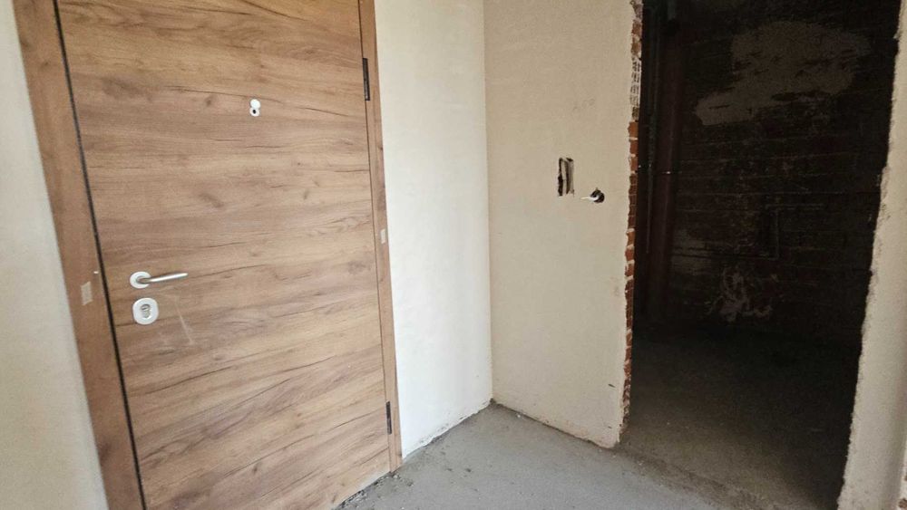 Продава се Двустаен апартамент в Пловдив, Остромила - 60 кв.м за 1334 €/кв.м - Снимка #9