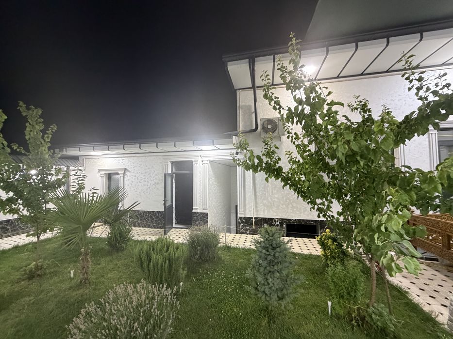 Uchastka 2,5 sotg yashashga tayyor evro remont