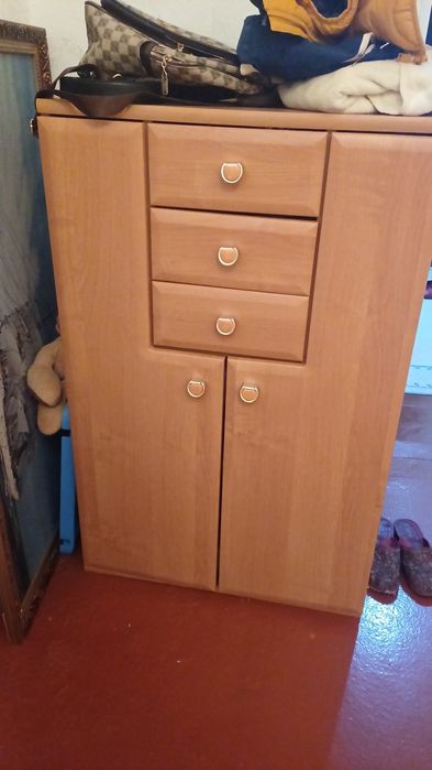 Мебель срочно продается