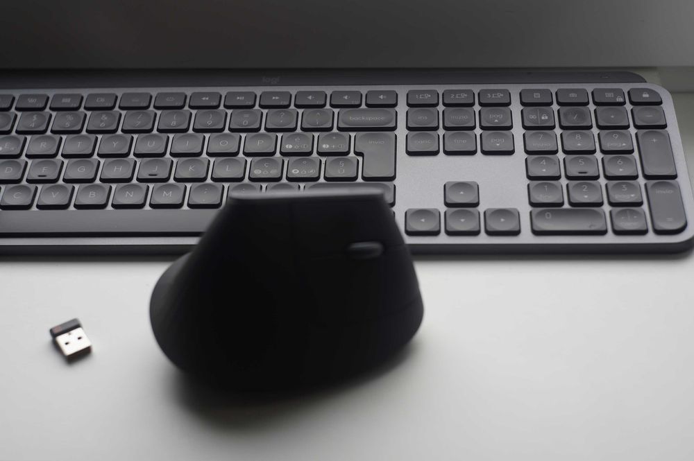 Logi MX keys keyboard tastatura si mouse MX Vertical cu unifier