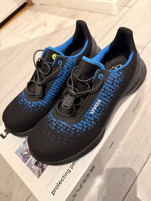 Uvex ESD bocani 42